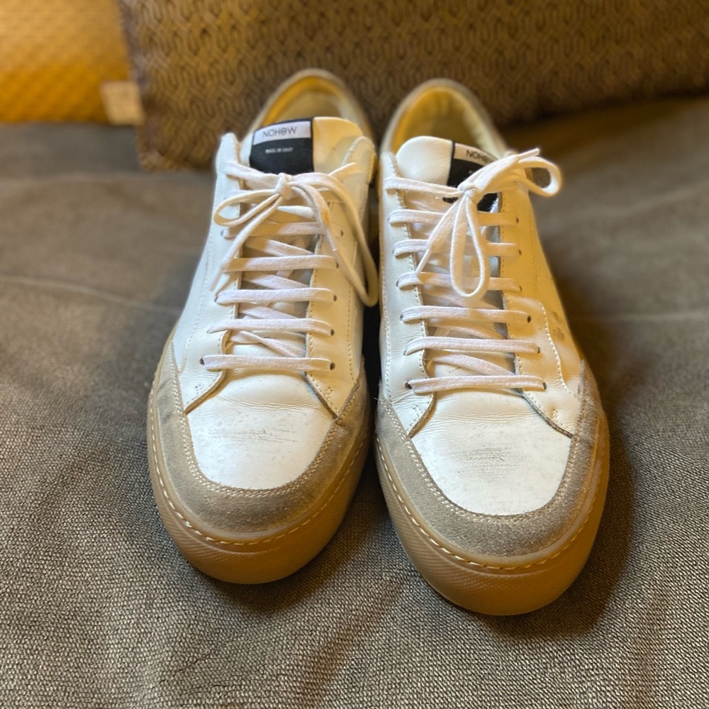 Nohow Sneakers